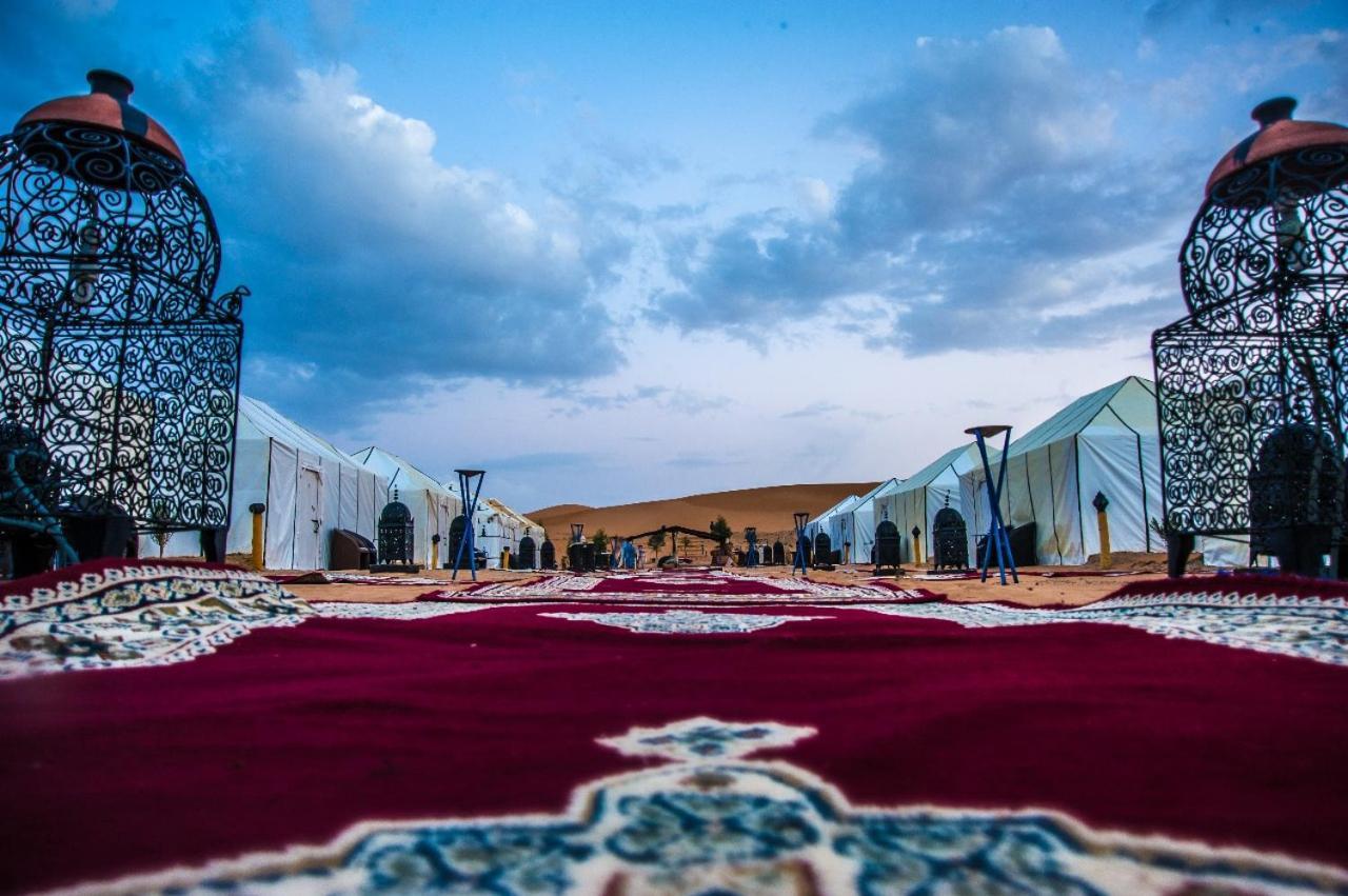 ホテル Ammar Luxury Camp メルズーガ エクステリア 写真