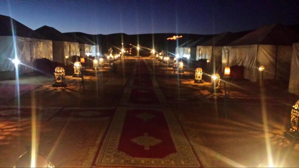 ホテル Ammar Luxury Camp メルズーガ エクステリア 写真