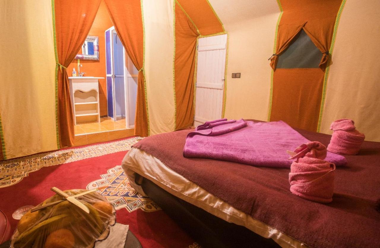 ホテル Ammar Luxury Camp メルズーガ エクステリア 写真