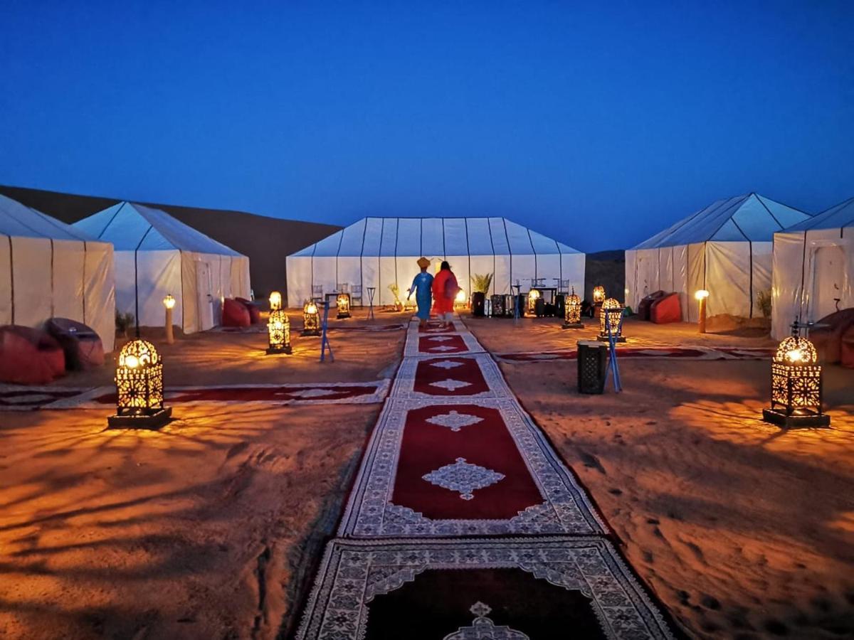 ホテル Ammar Luxury Camp メルズーガ エクステリア 写真