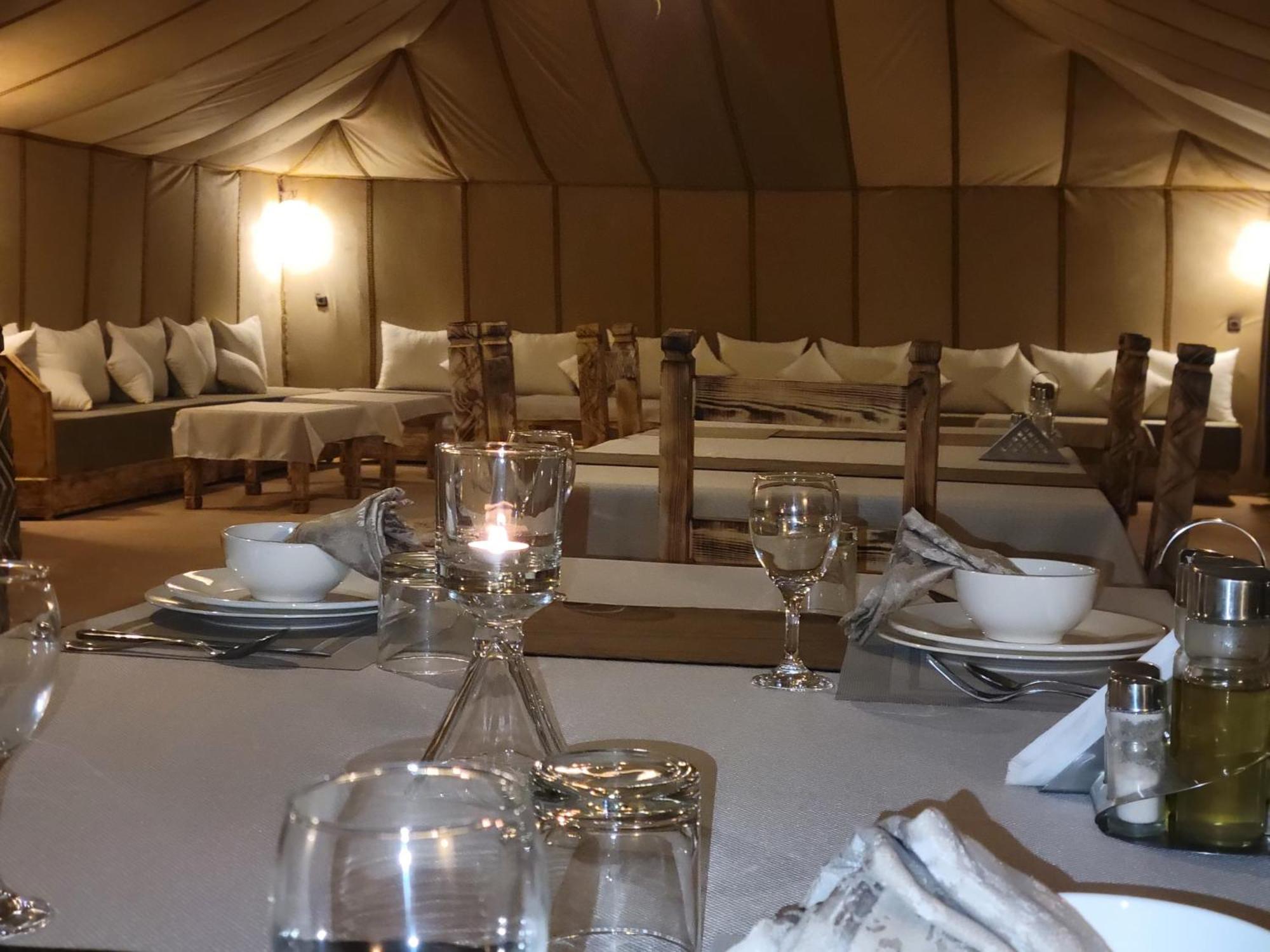 ホテル Ammar Luxury Camp メルズーガ エクステリア 写真