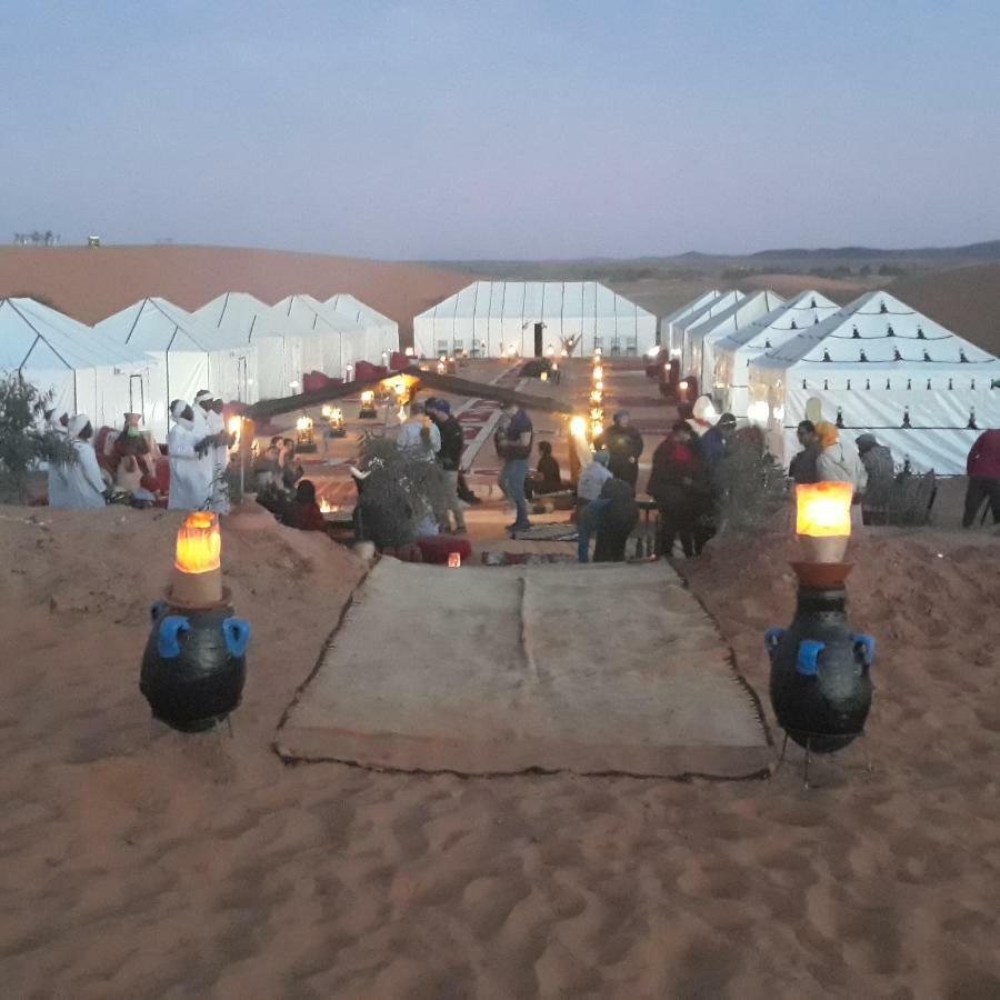 ホテル Ammar Luxury Camp メルズーガ エクステリア 写真