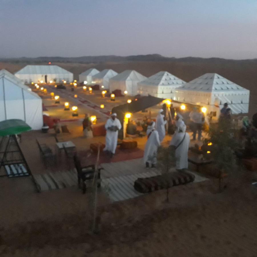 ホテル Ammar Luxury Camp メルズーガ エクステリア 写真
