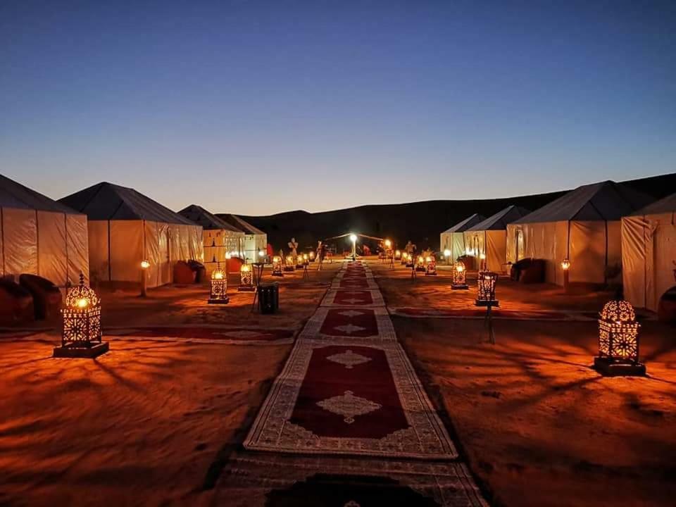 ホテル Ammar Luxury Camp メルズーガ エクステリア 写真